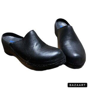 Wolky Pro Clog in black pebbled leather, made in Portugal, EU 38/US 8